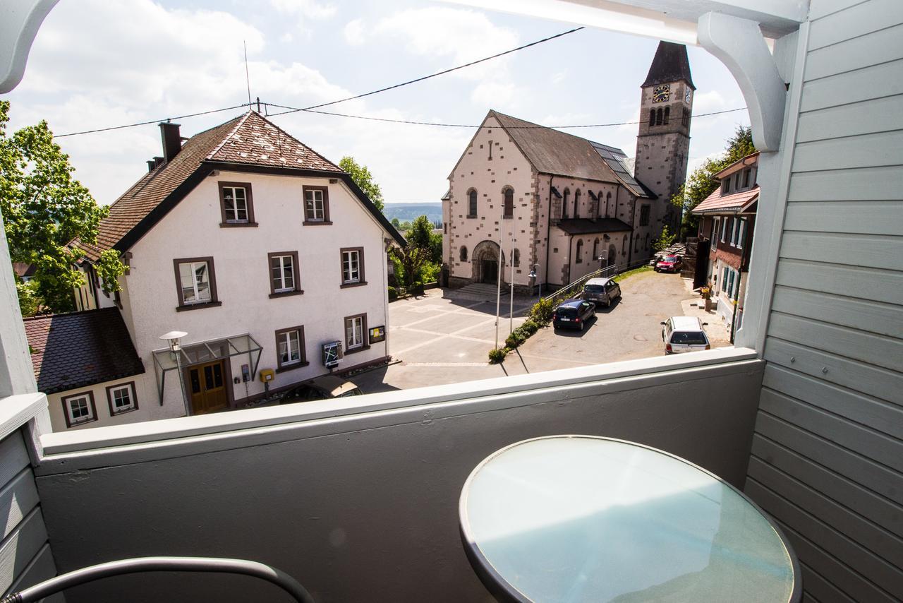 Landgasthof Alpenblick An Der Wutachschlucht Suedschwarzwald レーッフィンゲン エクステリア 写真
